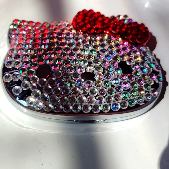 Hello Kitty Swarovski Crystal Studded Pave NWT - Picture 7 of 12